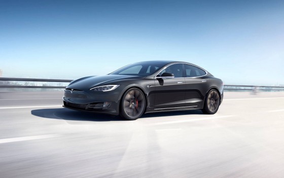 model-s-hero-social model-s-hero-social