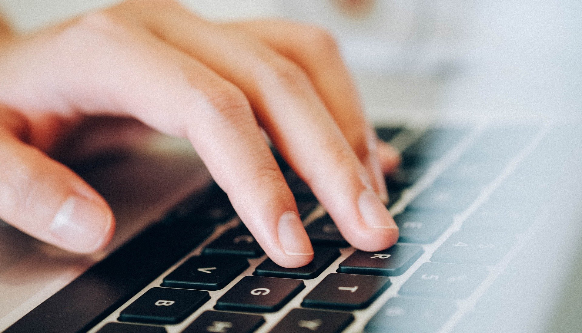 Aproape 2 milioane de înregistrări dintr-o listă de supraveghere a teroriștilor a stat expusă și nesecurizată pe internet - Vimarsana News