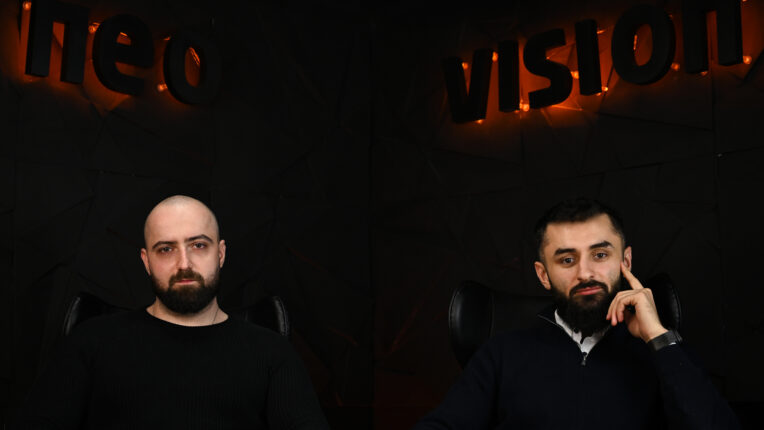 Adrian Niculescu si Laurentiu Clencu de la Neo Vison Goup